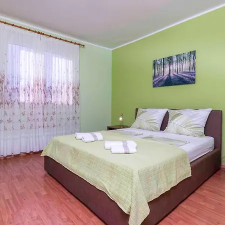Apartment 9 *